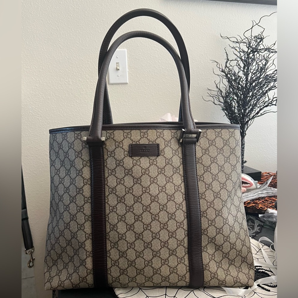 PRELOVED Gucci GG Supreme Joy Tote